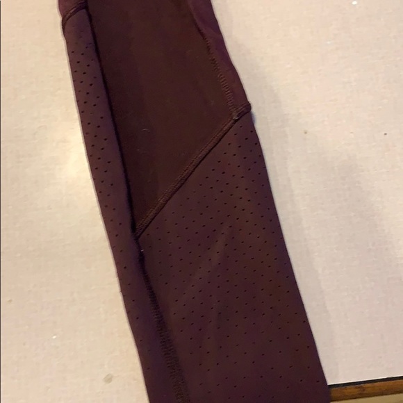 Lulu lemon leggings - Picture 2 of 3